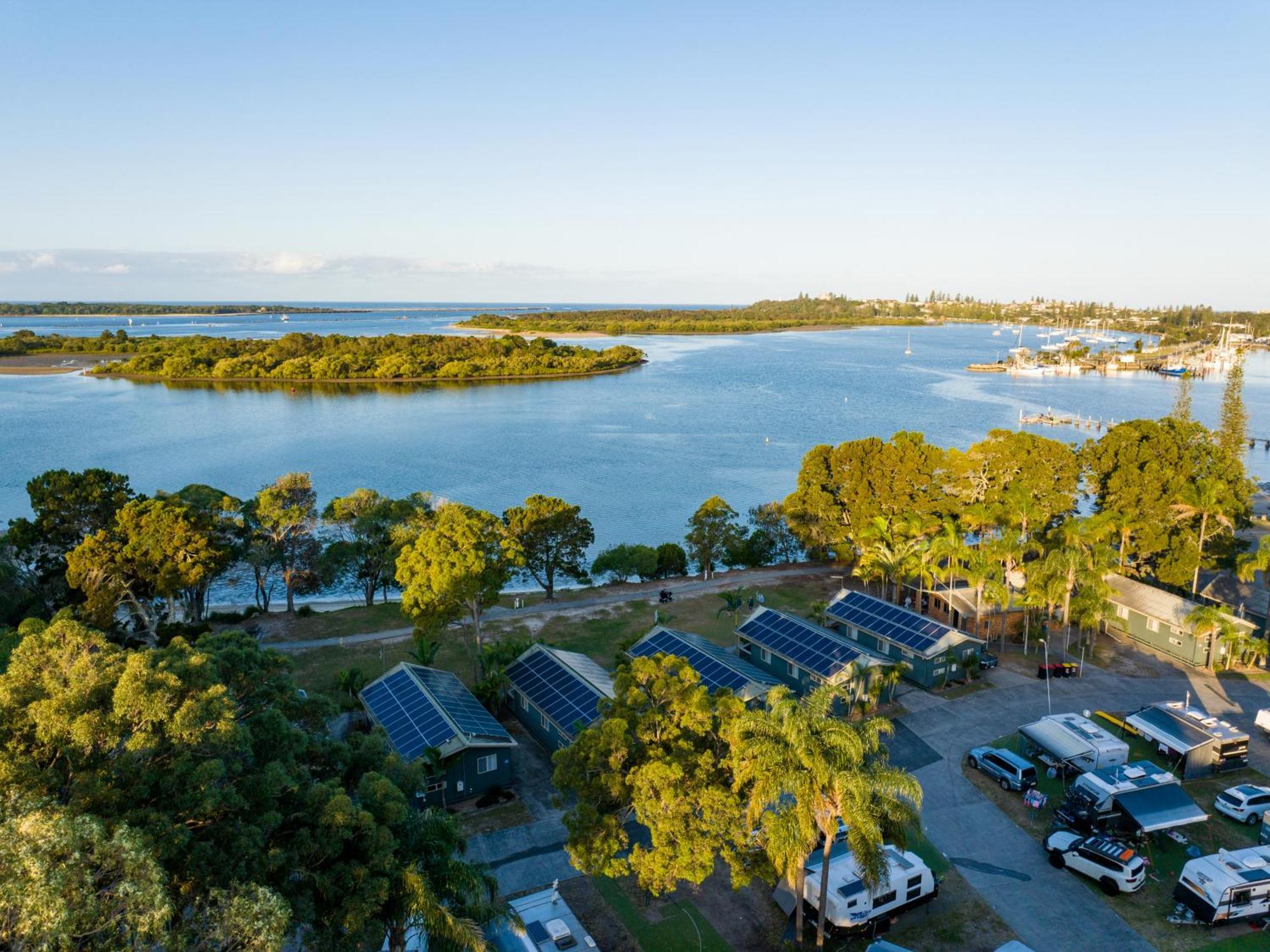 Nrma Blue Dolphin Yamba Holiday Resort Экстерьер фото